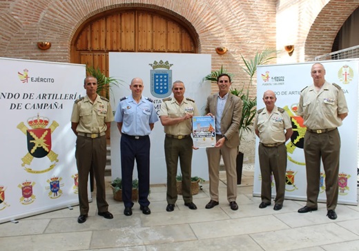 Presentación de la Jura de Bandera Civil en el Patio del Pozo de Medina del Campo. Yaiza Cobos (PUEDE AMPLIARSE EN EL REPORTAJE FOTOGRAFICO)